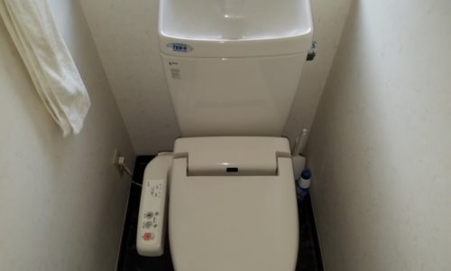 静岡市駿河区　トイレタンクの修理
