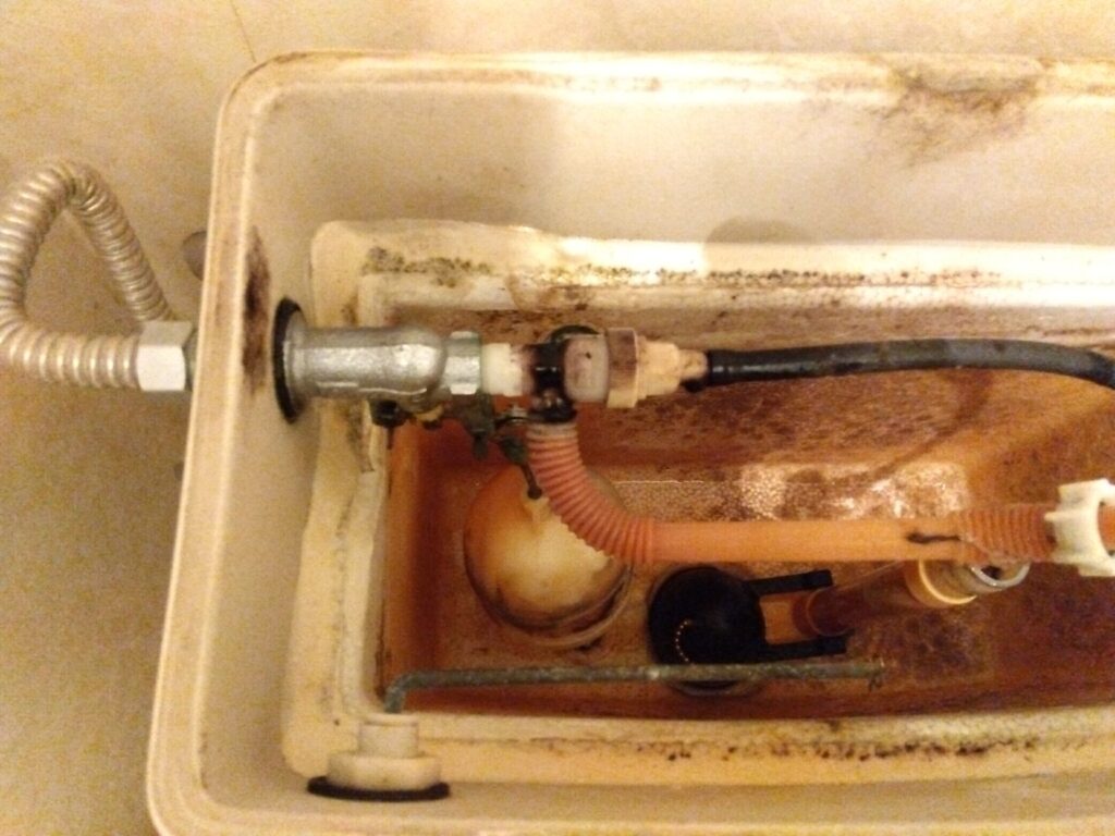 トイレタンクボールタップ